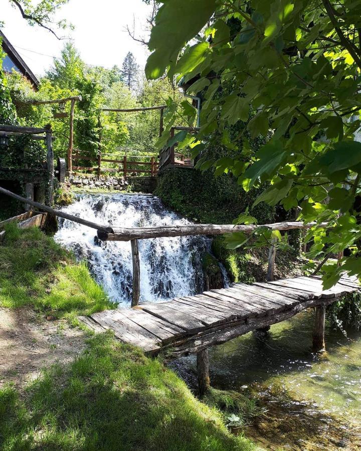 Guesthouse Pod Rastockim Krovom Slunj Exterior foto